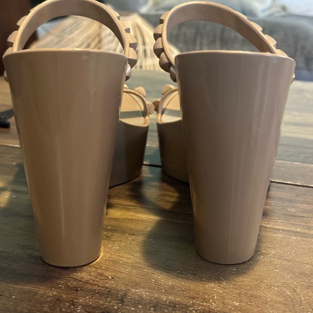 Stylish Studded Tan Wedge Sandals - Picture 3 of 10